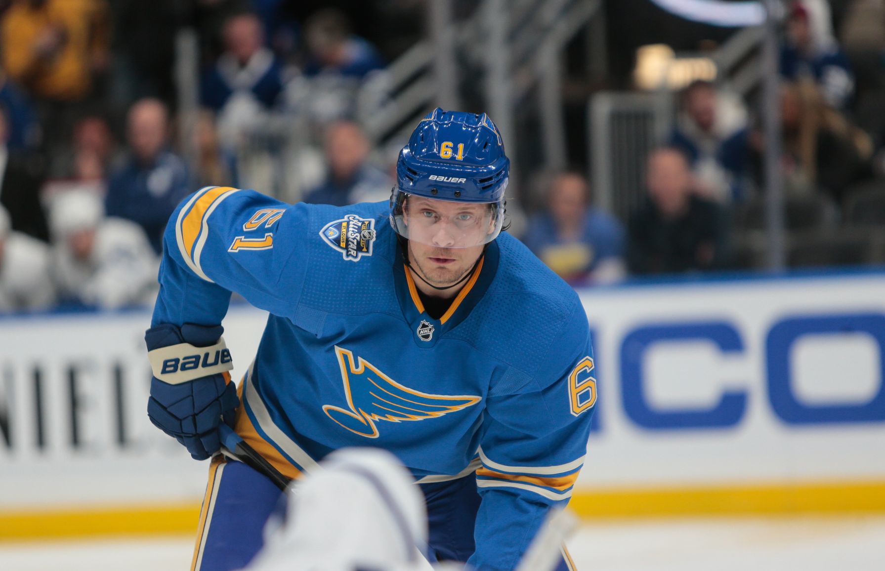 Blues take on Maple Leafs